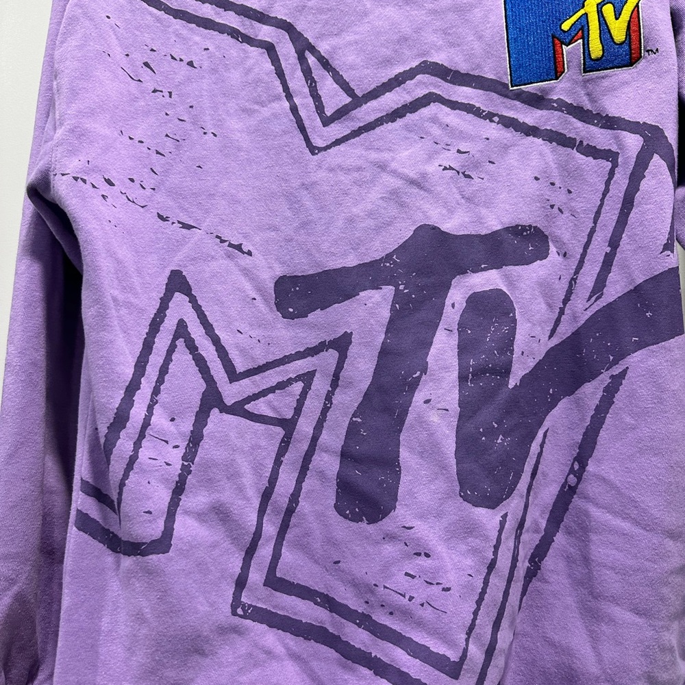 MTV Purple Sweater Size Small - Picture 4 of 5